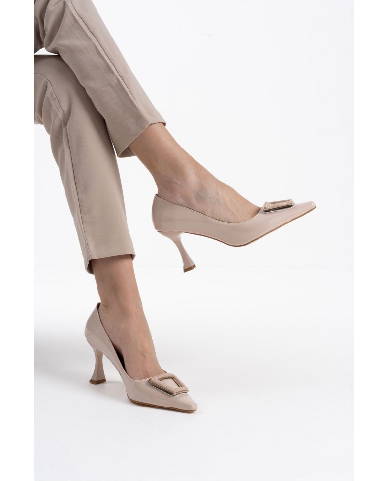 Kadın Bej Rugan Ayakkabı TR08MS09B