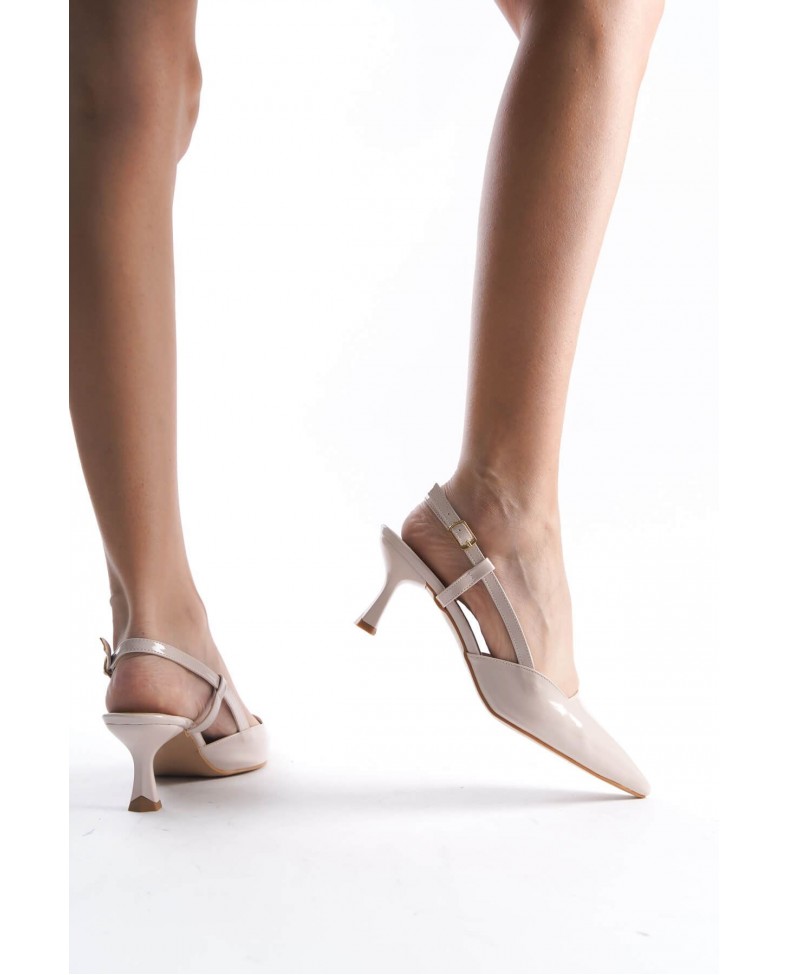 Kadın Bej Rugan Topuklu Ayakkabı TR08MS20D