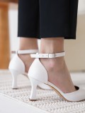 Kadın Beyaz Topuklu Ayakkabı TR12MS01B