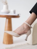 Kadın Bej Topuklu Ayakkabı TR12MS01C