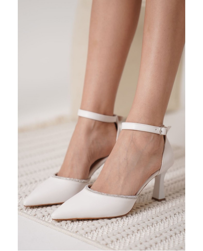 Taşlı Kadın Beyaz Topuklu Ayakkabı TR12MS02B