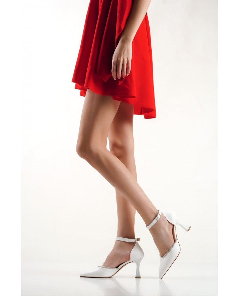 Taşlı Kadın Beyaz Topuklu Ayakkabı TR12MS02B