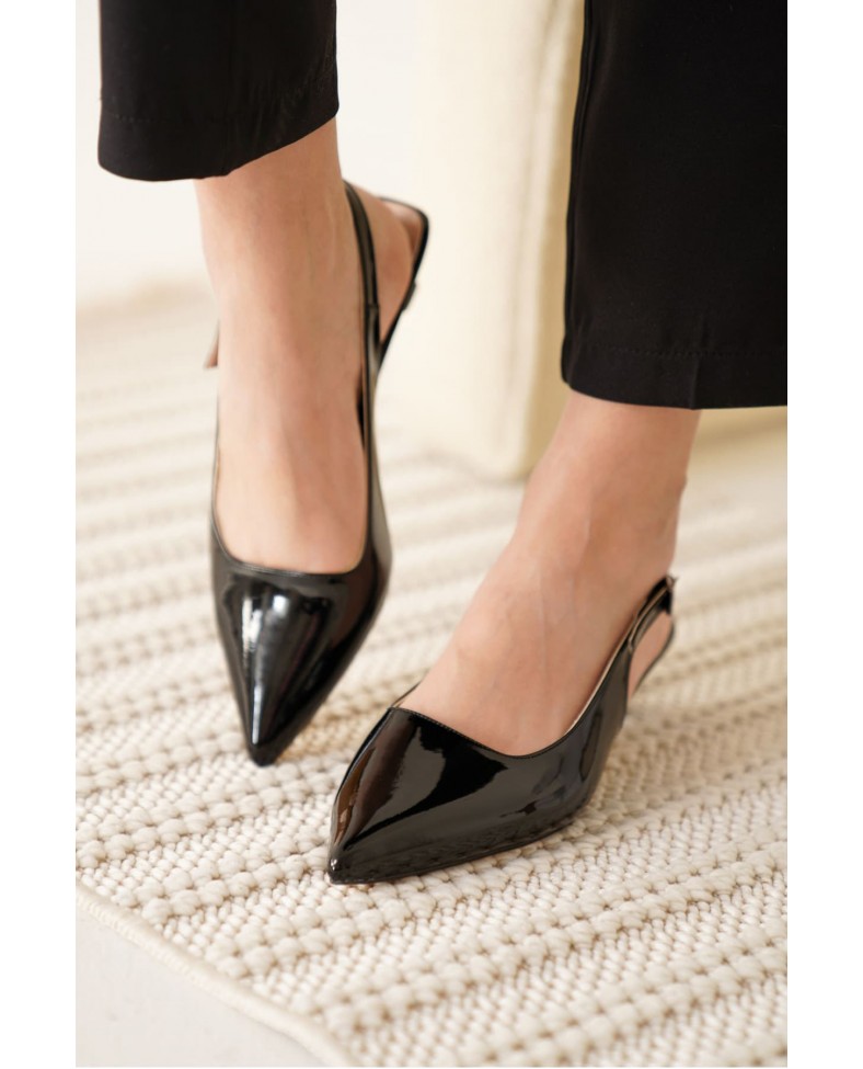 Siyah Rugan Kadın Ayakkabı TR16MS03D