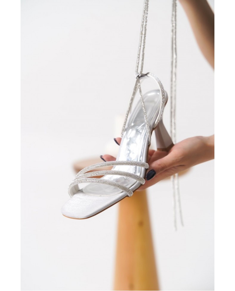 Gri Taşlı Kadın Topuklu Sandalet TR25MY02B