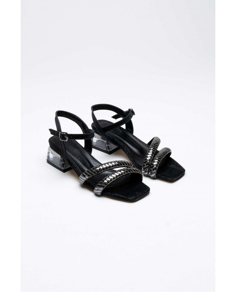 Siyah Taşlı Kadın Topuklu Sandalet TR25MY04A