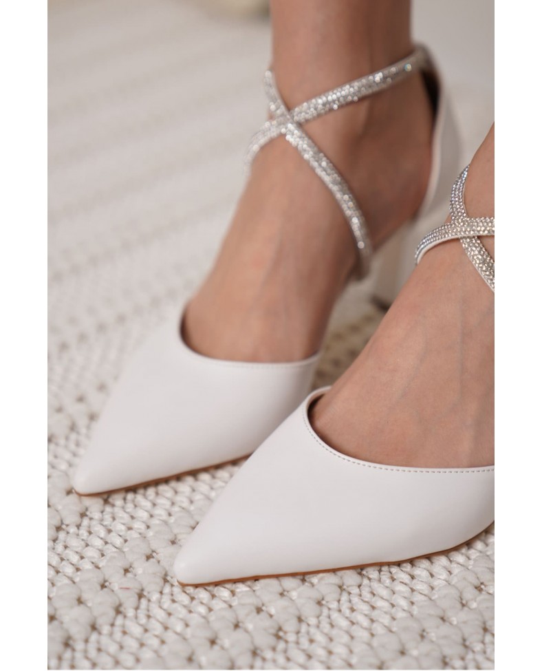 Taşlı Kadın Beyaz Topuklu Ayakkabı TR12MS03B