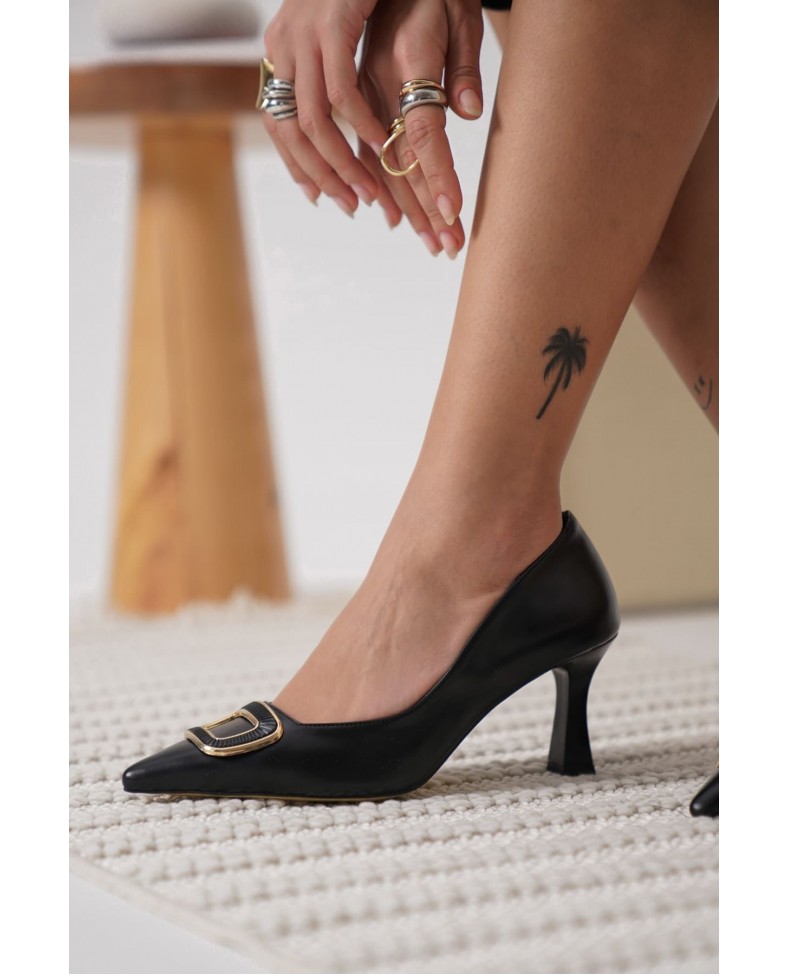 Kadın Siyah Topuklu Ayakkabı TR12MS07A