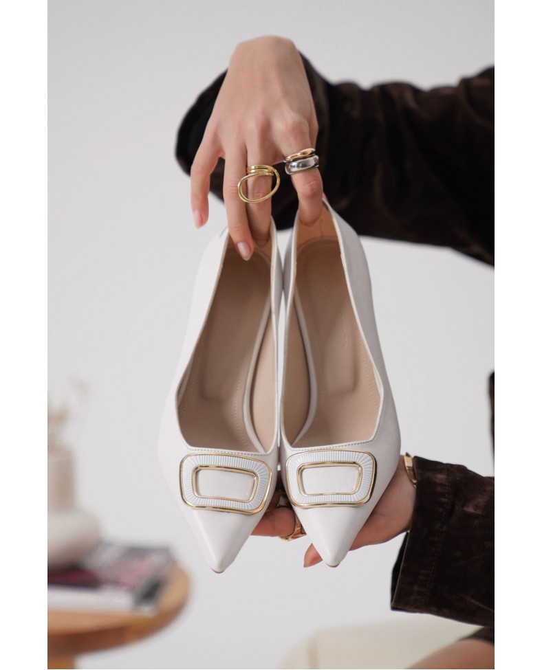 Kadın Beyaz Topuklu Ayakkabı TR12MS07B