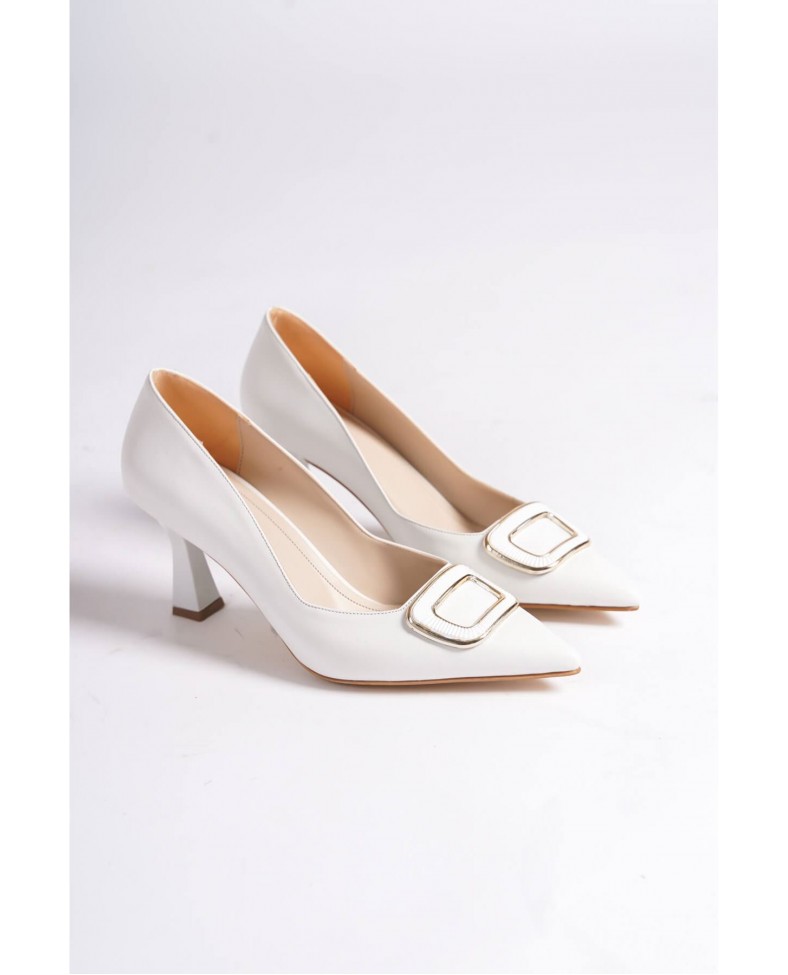 Kadın Beyaz Topuklu Ayakkabı TR12MS07B