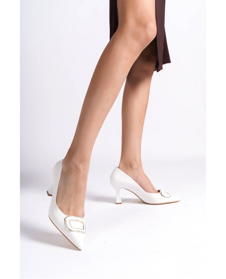 Kadın Beyaz Topuklu Ayakkabı TR12MS07B
