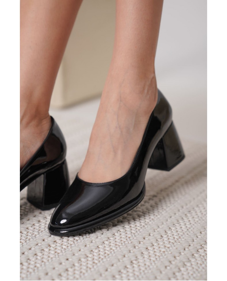 Siyah Rugan Kadın Stiletto TR18MS05A