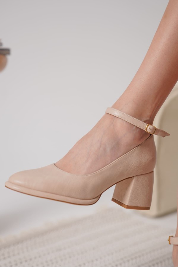 Kadın Mat Nude Topuklu Ayakkabı TR18MS06B