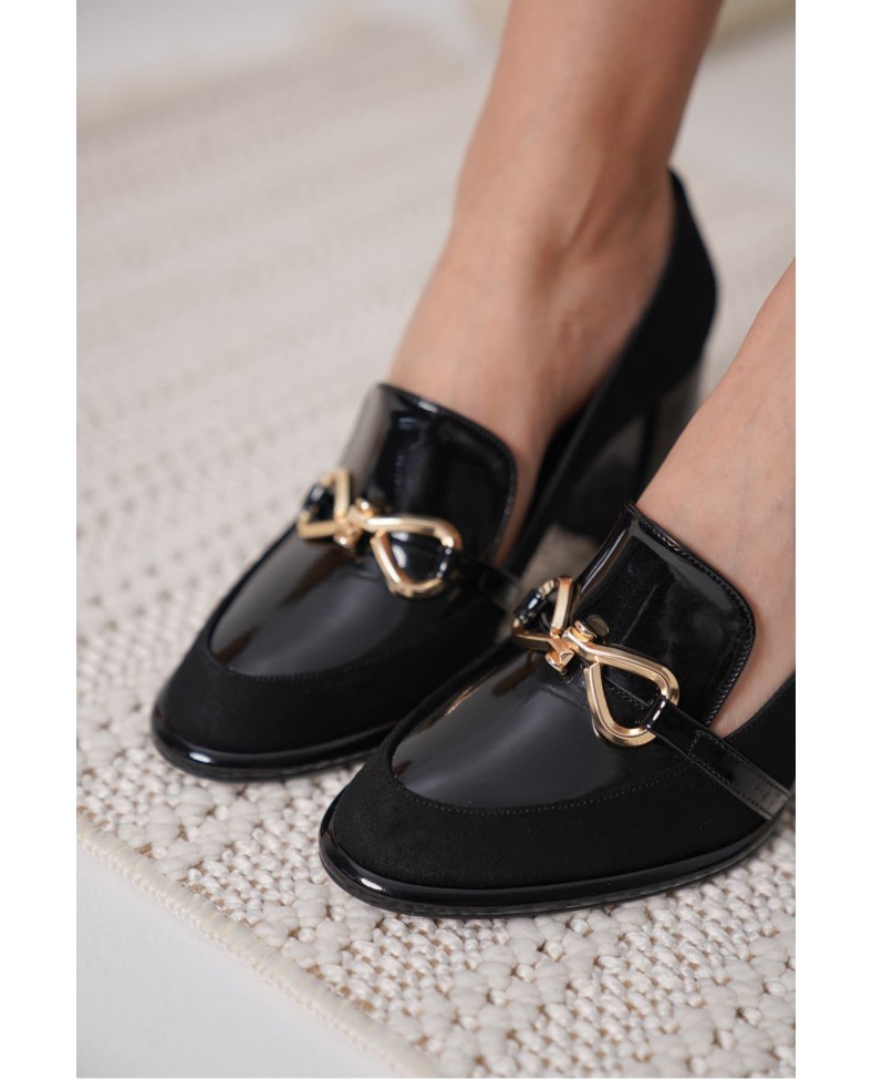 Siyah Rugan Süet Detaylı Kadın Topuklu Ayakkabı TR18MS10C