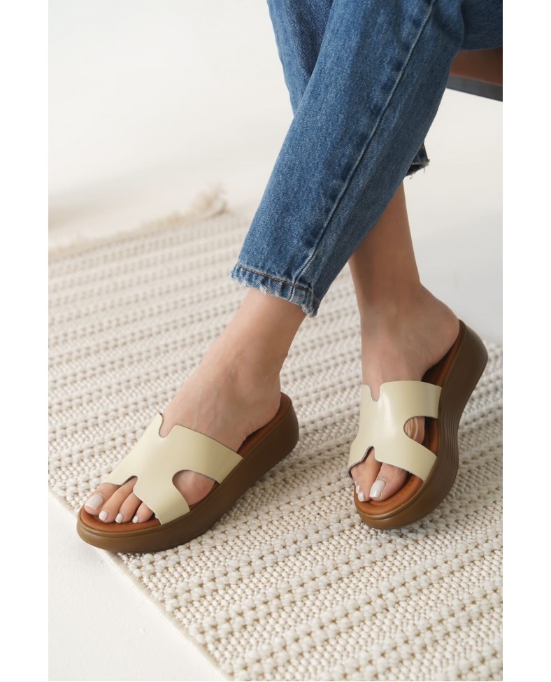 Bej Hakiki Deri Terlik TR31MY54C