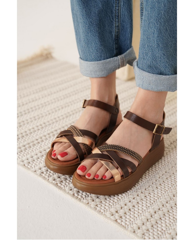 Acı Kahve Altın Detaylı Hakiki Deri Sandalet TR31MY55E Somersan Giyim | Kadın, Erkek ve Çocuk Moda