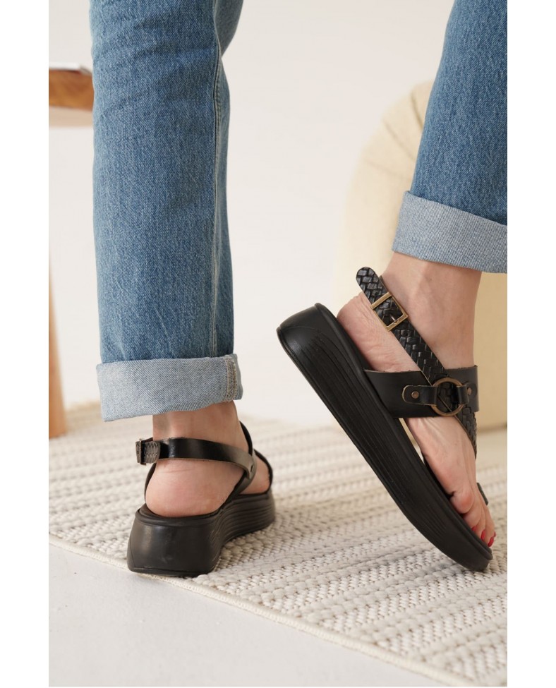 Siyah Hakiki Deri Sandalet TR31MY64A