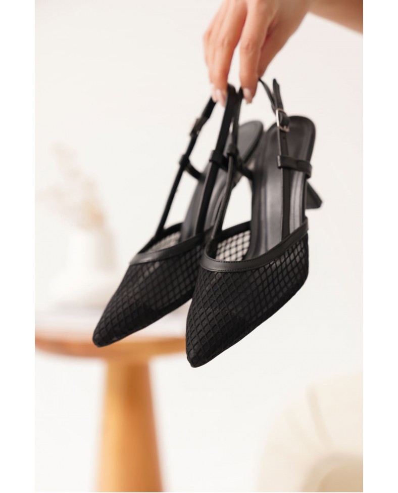 Kadın Siyah Topuklu Ayakkabı TR08MS43A