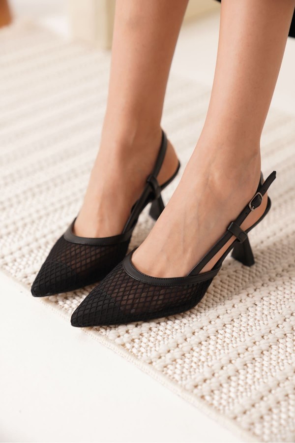 Kadın Siyah Topuklu Ayakkabı TR08MS43A