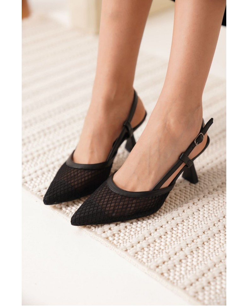 Kadın Siyah Topuklu Ayakkabı TR08MS43A