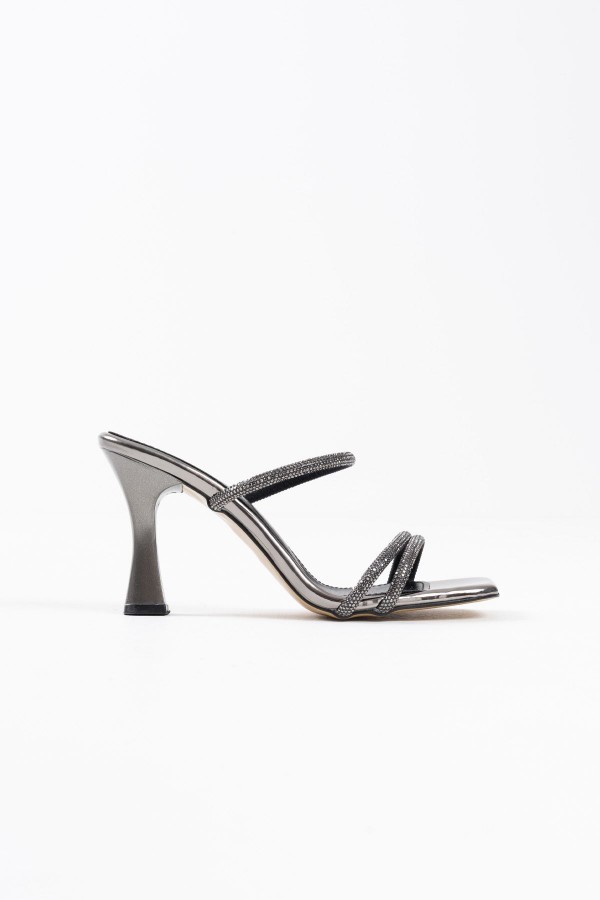 Füme Ayna Taşlı Kadın Topuklu Terlik TR20MY01G