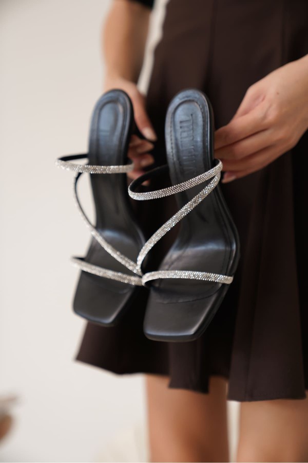 Siyah Kadın Taşlı Topuklu Terlik TR20MY04A