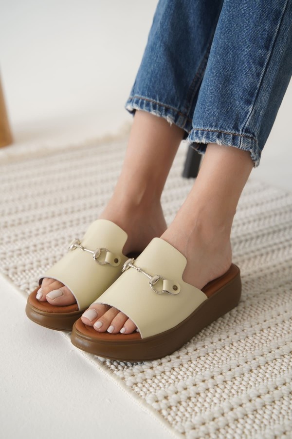 Bej Hakiki Deri Terlik TR31MY62C