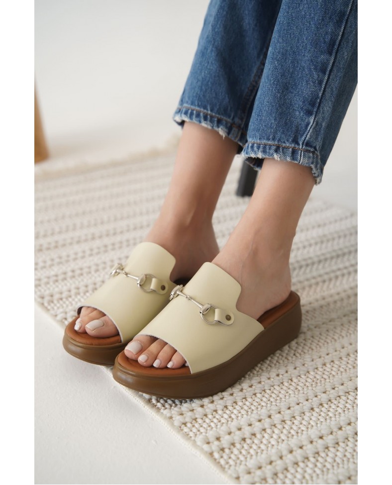 Bej Hakiki Deri Terlik TR31MY62C