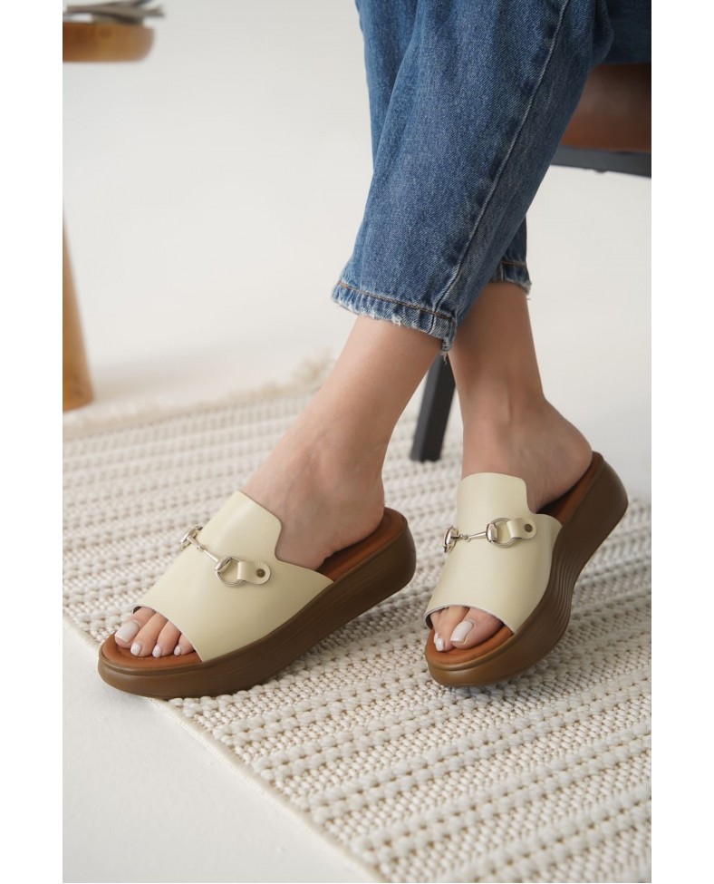 Bej Hakiki Deri Terlik TR31MY62C