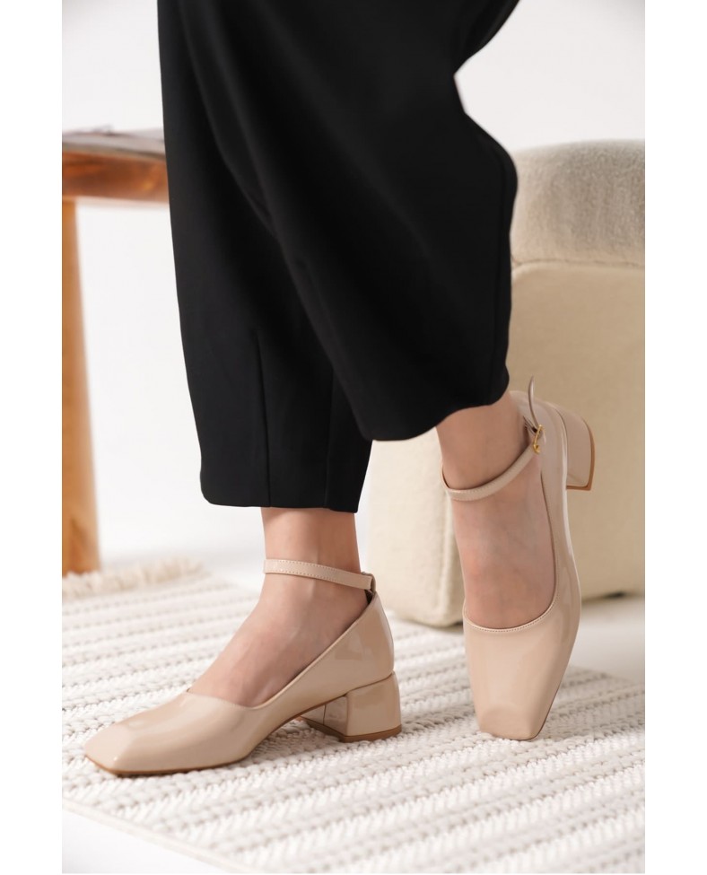 Bej Rugan Kadın Topuklu Ayakkabı TR18MS16B