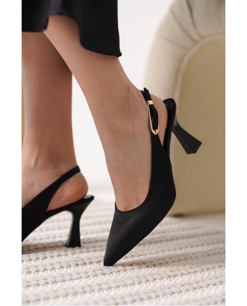 Kadın Siyah Saten Topuklu Ayakkabı TR20MS01F