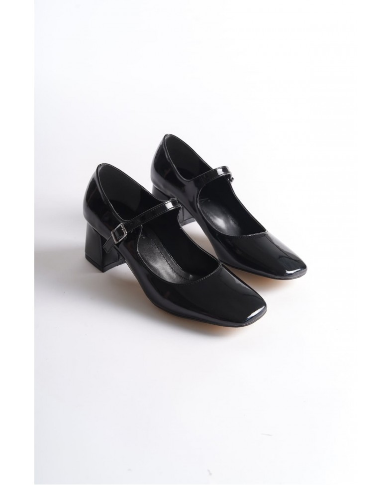 Siyah Rugan Topuklu Kadın Ayakkabı TR16MS01A