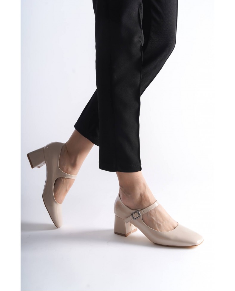 Bej Rugan Topuklu Kadın Ayakkabı TR16MS01B