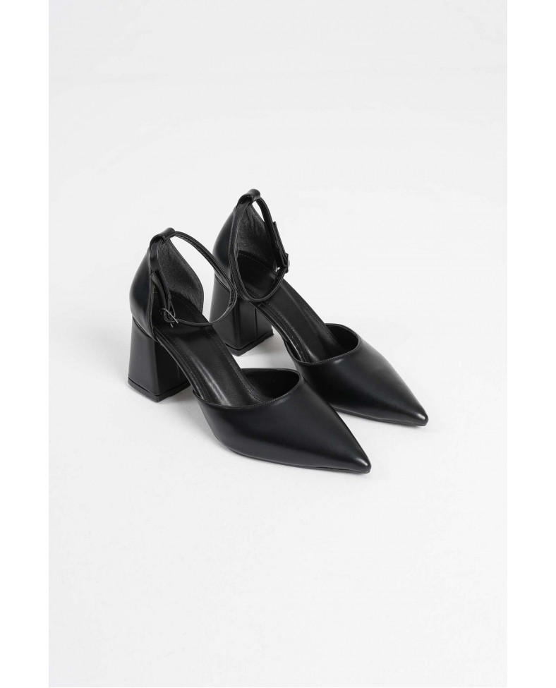 Siyah Cilt Kadın Topuklu Ayakkabı TR08MS11D
