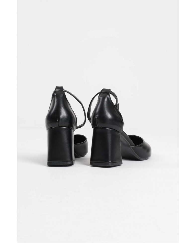 Siyah Cilt Kadın Topuklu Ayakkabı TR08MS11D