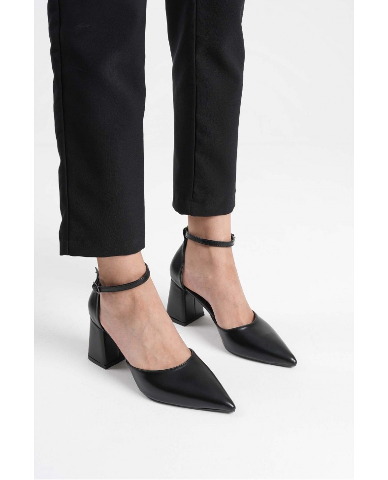 Siyah Cilt Kadın Topuklu Ayakkabı TR08MS11D