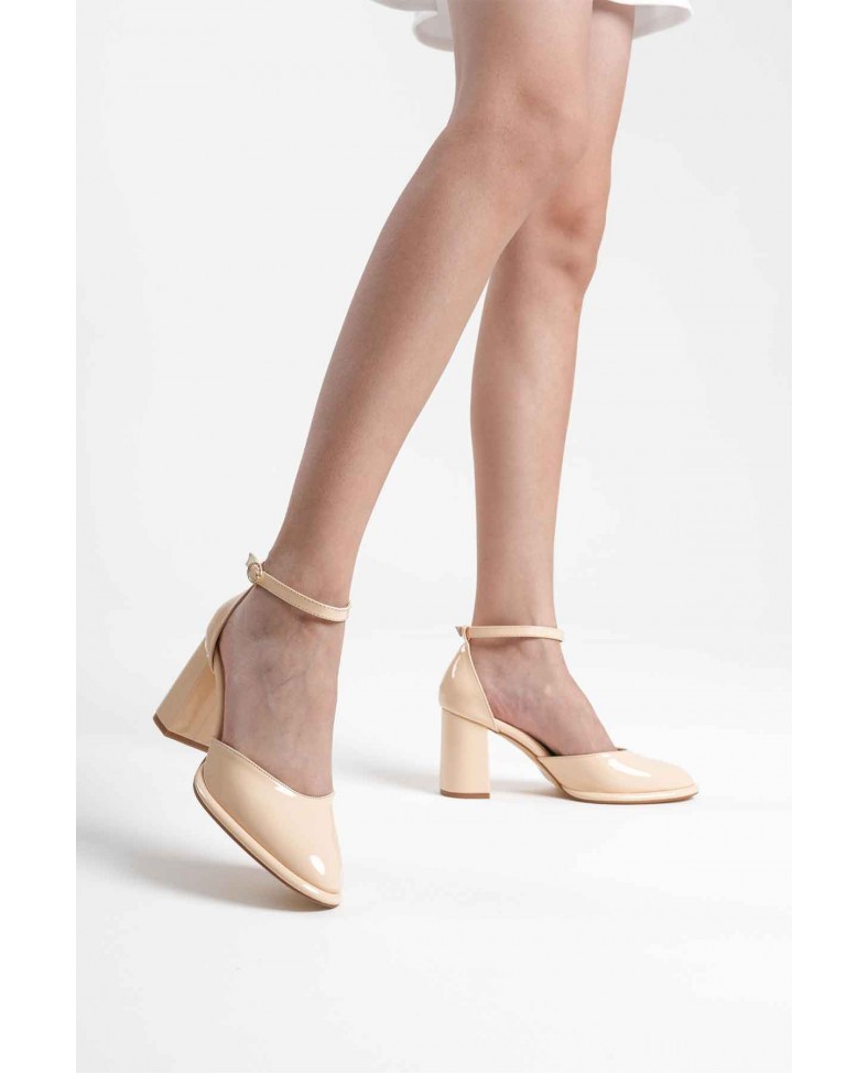 Açık Sarı Rugan Kadın Topuklu Ayakkabı TR18MS04B