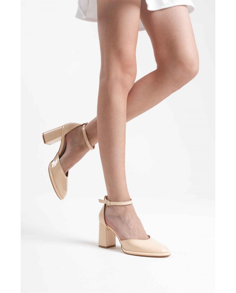 Açık Sarı Rugan Kadın Topuklu Ayakkabı TR18MS04B