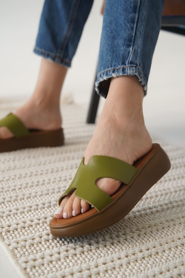 Haki Yeşil Hakiki Deri Terlik TR31MY54G