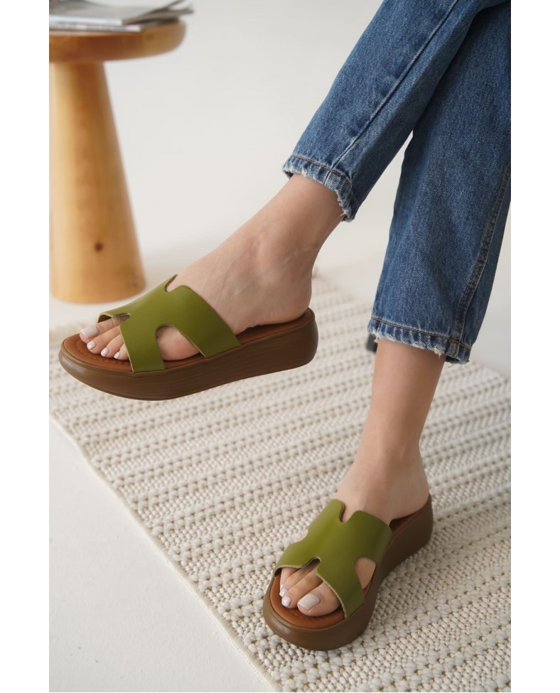 Haki Yeşil Hakiki Deri Terlik TR31MY54G