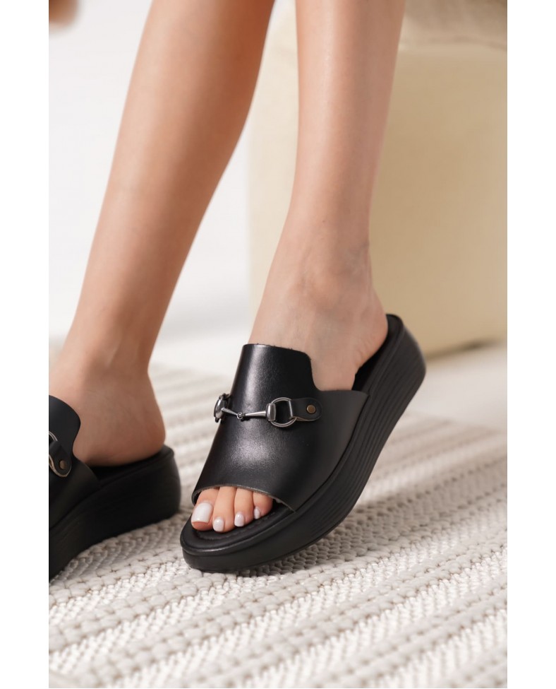 Siyah Hakiki Deri Terlik TR31MY62A