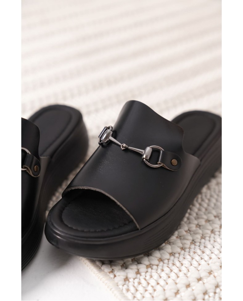 Siyah Hakiki Deri Terlik TR31MY62A