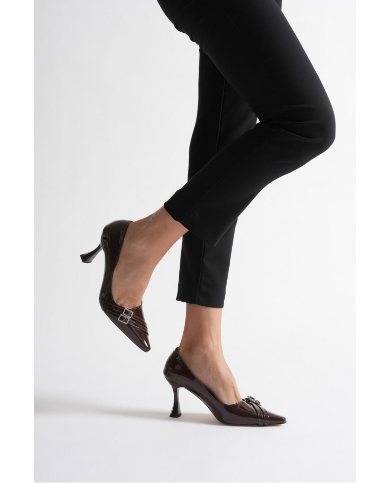 Kadın Acı Kahve Rugan Ayakkabı TR08MS25P