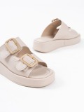 Bej Cilt Kadın Tokalı Terlik TR17MY01C