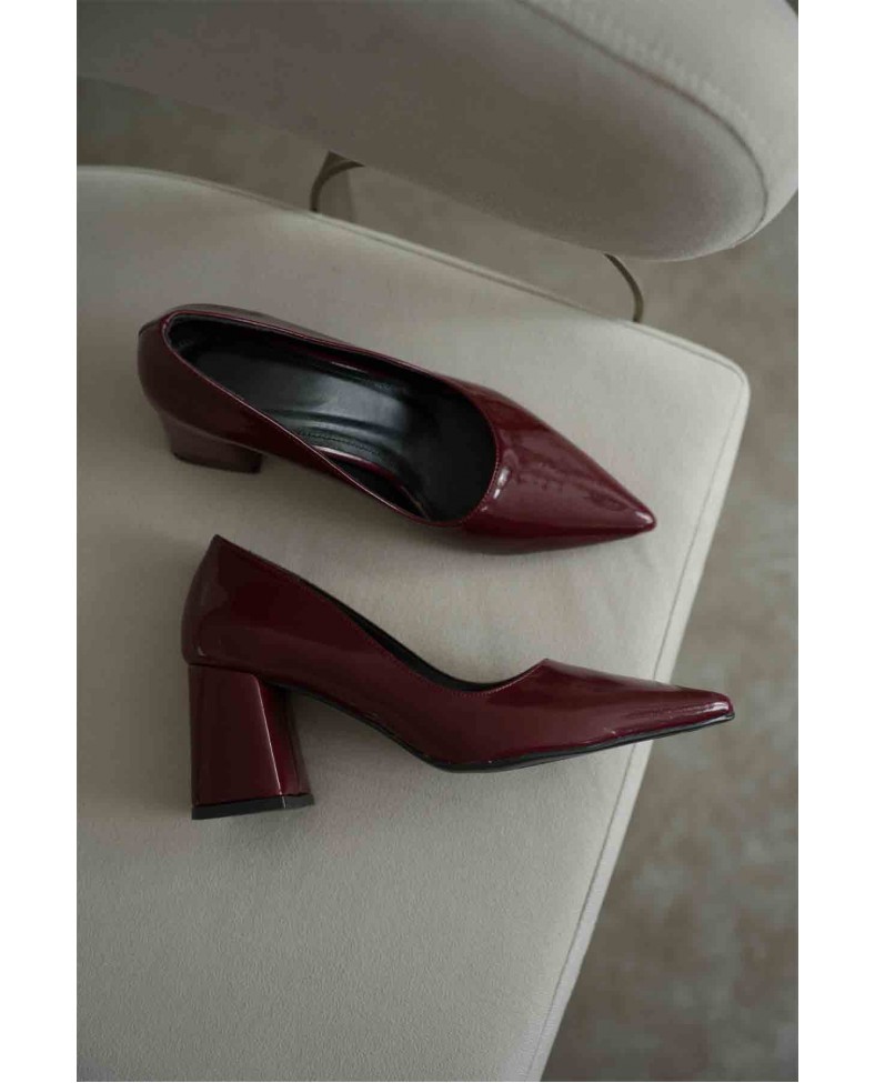 Bordo Rugan Kadın Topuklu Ayakkabı TR08MS16G