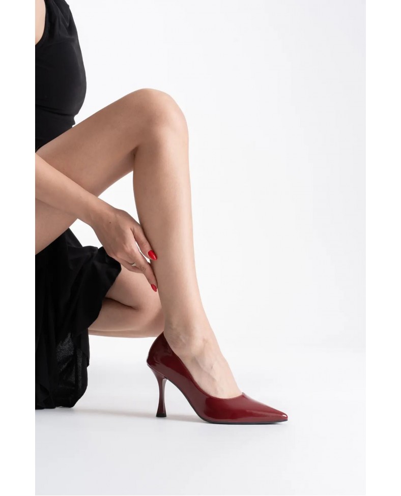 Kadın Bordo Rugan Topuklu Ayakkabı TR08MS45K