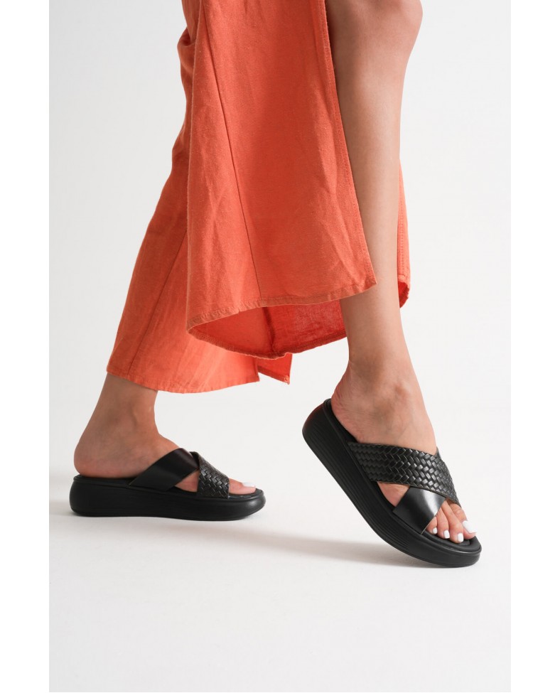 Siyah Hakiki Deri Terlik TR31MY53N