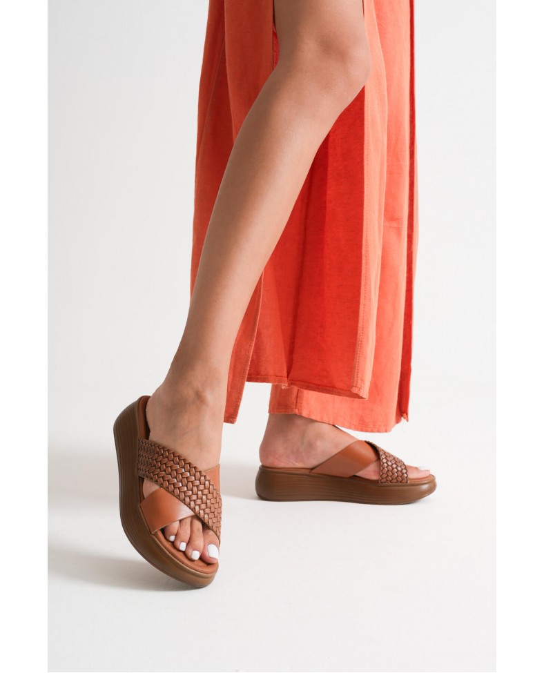 Taba Örgü Desenli Hakiki Deri Terlik TR31MY53L