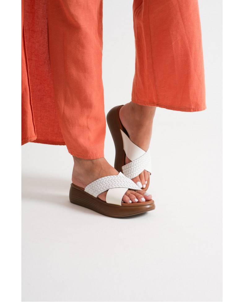 Beyaz Hakiki Deri Terlik TR31MY53M