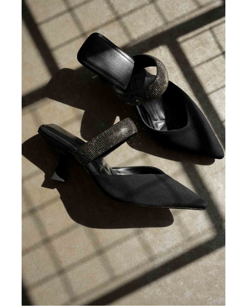 Topuklu Siyah Kadın Terlik TR08MS13A