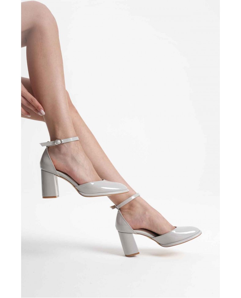 Gri Rugan Kadın Topuklu Ayakkabı TR18MS04D